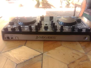 Mixvibes u-mix control 2