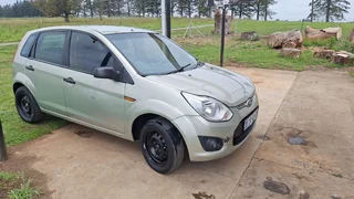 2015 Ford Figo Hatchback