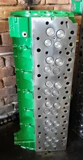 Reconditioned truck cylinder heads