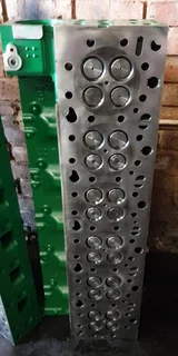 Reconditioned truck cylinder heads