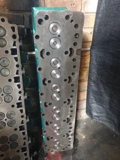 Reconditioned truck cylinder heads