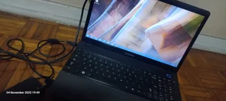 Samsung  Np300 core laptop