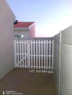 Picket fence availableWooden fencePet fenceGarden fencePedestrian GatesSafety gatesPool fence