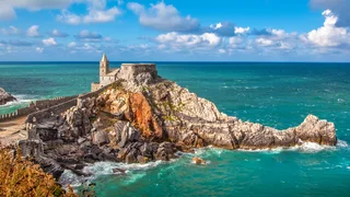 looking for a commercial space to rent