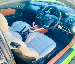 2005 Hyundai Tiburon Coupe