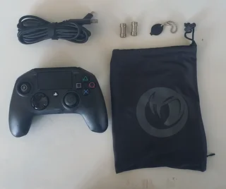 PS4 NACON Revolution PRO Wired Controller (BB4431V2)