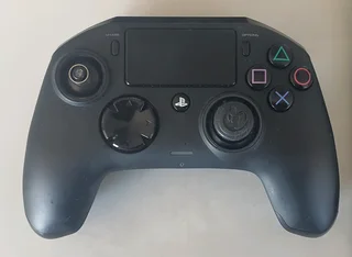 PS4 NACON Revolution PRO Wired Controller (BB4431V2)