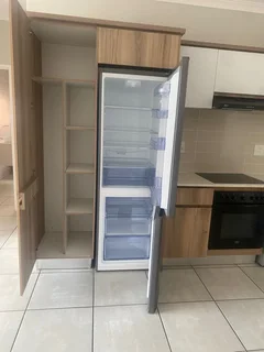 room to rent/apartment to share