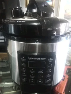 Bennett Read 1000w Pressure Cooker