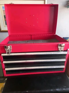 Red Tool Box (Empty)