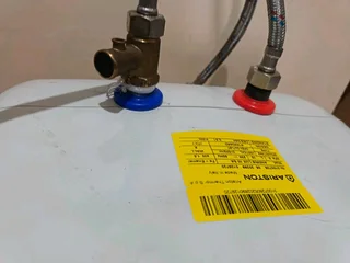 Ariston  Andris Lux 10L Over Counter Compact Geyser