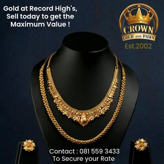Crown Gold Pawn