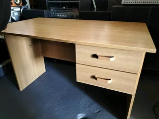 Office Desk Wooden R1200