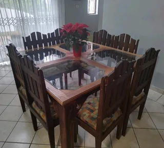 8 Seater Dining Room Suite + Sideboard