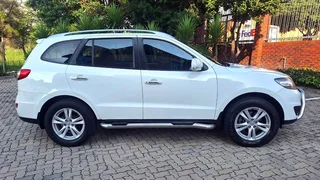2011 Hyundai Santa-Fe 2.2 CRDi AWD Auto/Diesel243 000kmServices recordedFull
