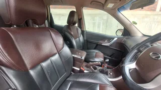 2012 Mahindra mHawk 2.2L XUV500 W8 (7 Seater)Diesel/ManualmHawk 2.2L