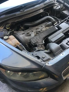 Stripping Volvo C30 2.5 T5 For Parts