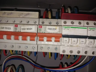 Electrician - Ad posted by Kamunga Kapuku