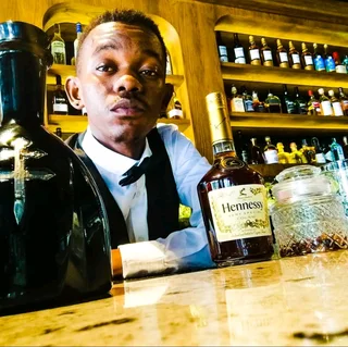 Bartender /Barista / Mixologist