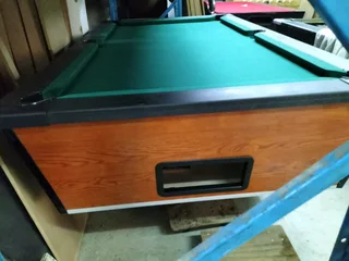 Pool table BRAND NEW COIN SLOT