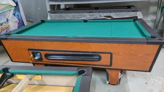 Pool table coin operated BRAND NEW R9999