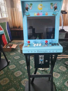 Amusement machine coin operated refurbished R3300