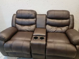 Full Euro Leather – Premium touch, sleek look, and easy to clean