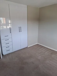 2 Bedroom 2 Bathroom Apartment TO LET Hawaan View  Umhlanga Rocks ON THE BEACH FRONT