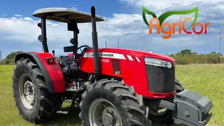 2018 Massey Ferguson 4708 TRR962