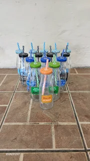 Glass Cups with Straws - Set of 25 with 5 Assorted Colours