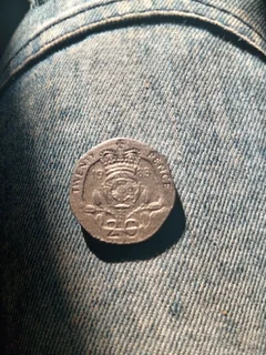 1983 Queen Elizabeth II D.G R.E.G .F.D Twenty Pence