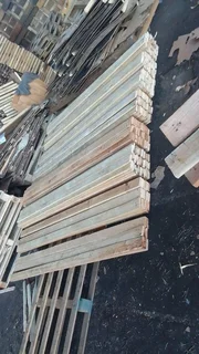 Pallet wood and plywood boards
