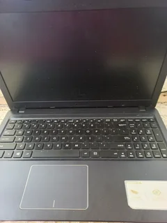 Vivobook 15_Asus laptop X540 UAR