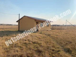 2 Bedroom Habitable Start Up Home For Sale at Link Administrative Area, Mthatha