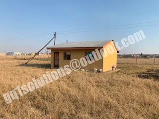 2 Bedroom Habitable Start Up Home For Sale at Link Administrative Area, Mthatha