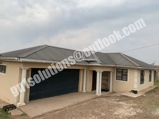 Modern 3 Bed 2 Bath Home For Sale on a 1200 Square Metre Plot at Bhongweni, Mthatha