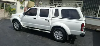 2016 diesel np300 hardbody 4x2