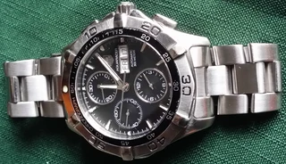 TAG HEUER AQUARACER 300M/1000FT AUTOMATIC-DAY-DATE-CHRONOGRAPH