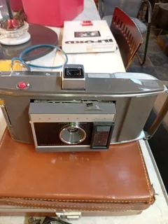 VINTAGE CAMERA EQUIPMENT - BARGAIN