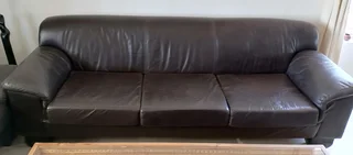 Couch - Ad posted by Herbie