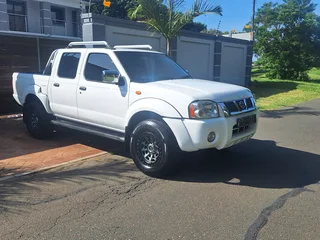 2017 Nissan NP300 Hardbody petrol
