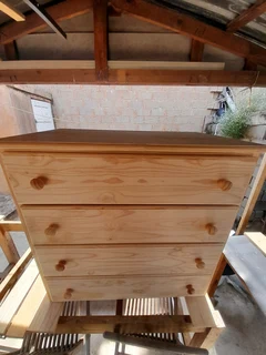 CHEST OF DRAWER
