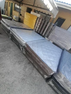HIGH-QUALITY BEDS