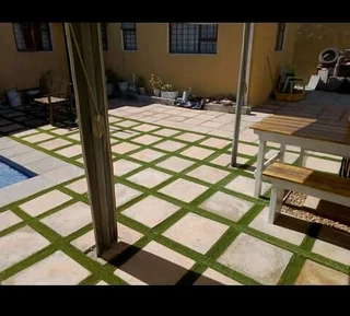 Rockface Paving slabs on Sale.Driveways, pathways, patios, backyards etc