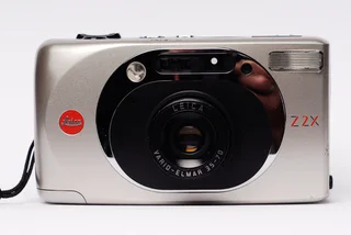 Leica Compact Camera Z2X Leitz Objektiv Vario-Elmar 35-70 mm Street Photography