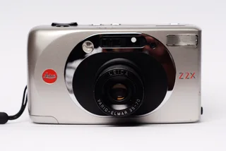 Leica Compact Camera Z2X Leitz Objektiv Vario-Elmar 35-70 mm Street Photography