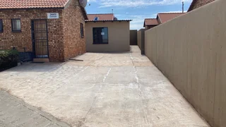 Spacious Room to rent. Protea Glen Ext 27. R2550.