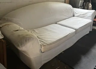 Couch - R400!