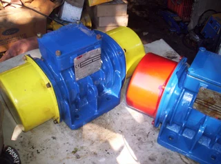 Vibrating Motors x Two