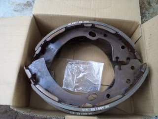 Nissan Hardbody 2.7D Starter Motor and Brake Shoes.